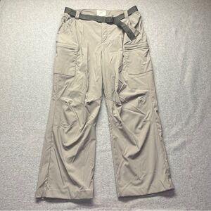 L.L Bean Women’s Nylon Outdoor Hiking Pants‎ Capri Frost Gray Cargo Belt size MP